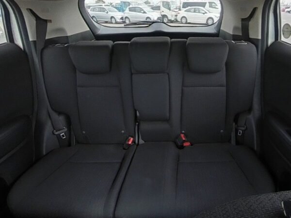 2015 Vezel - Image 2