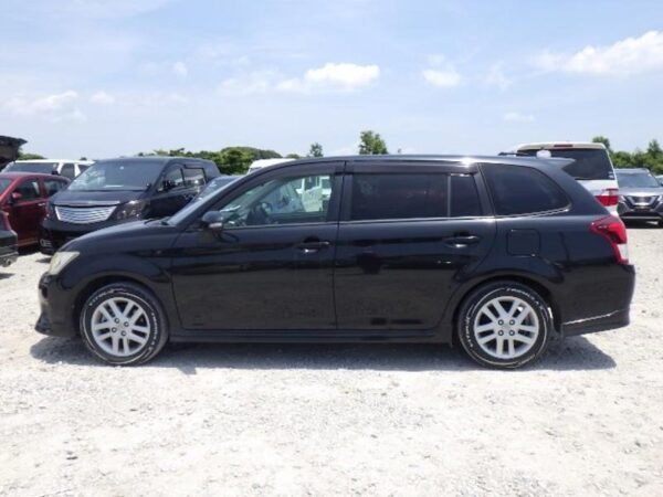 Toyota Fielder Wagon 2010 - Image 10