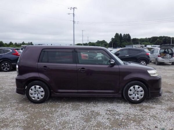 Toyota Rumion 2012 - Image 2