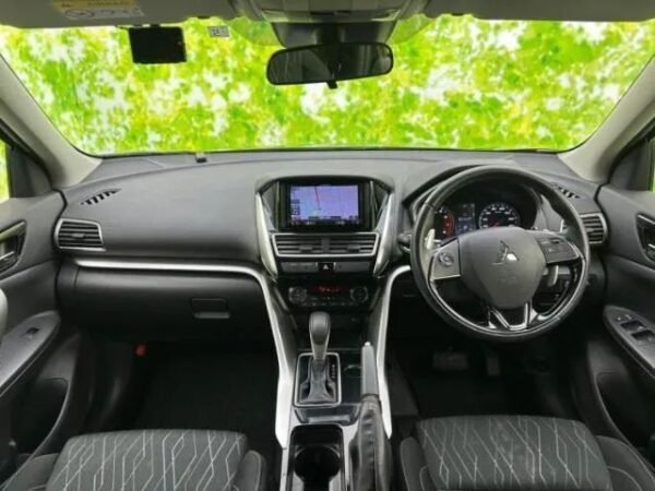 Mitsubishi Cross 2019 - Image 2