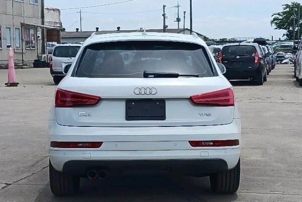 Audi Q3 2015 - Image 2