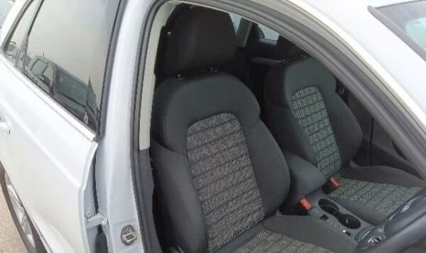 Audi Q3 2015 - Image 9