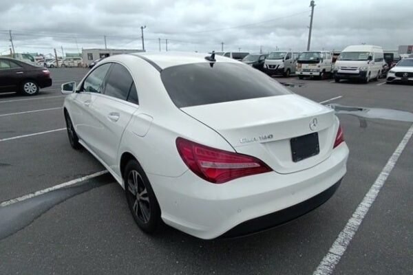 Benz C200 2017 - Image 2