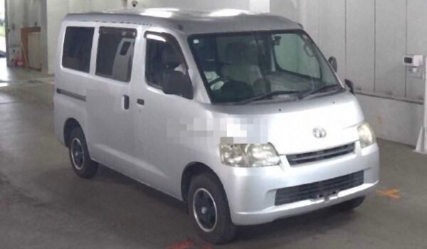 Hiace 2012 - Image 7