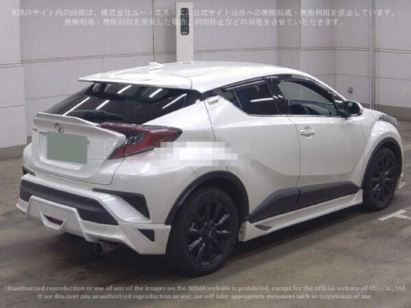 2017 Toyota CHR- White - Image 4